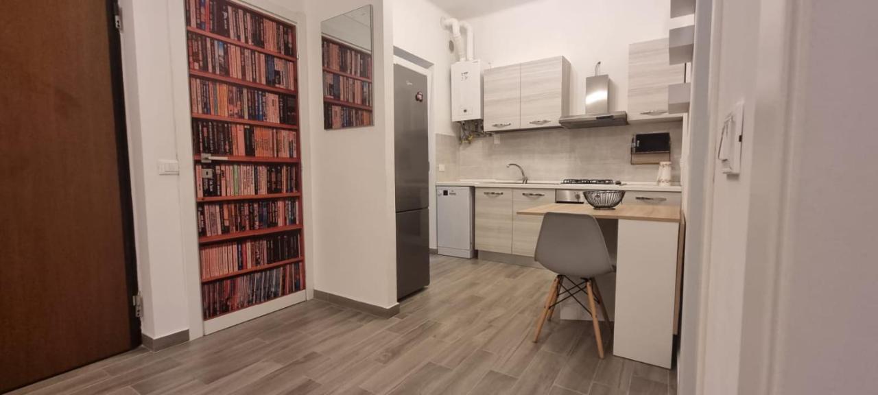 Casa Roma Apartment เปียเชนซา ภายนอก รูปภาพ