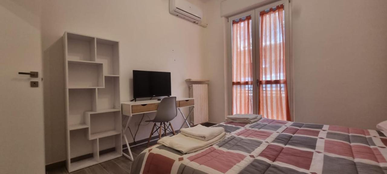 Casa Roma Apartment เปียเชนซา ภายนอก รูปภาพ