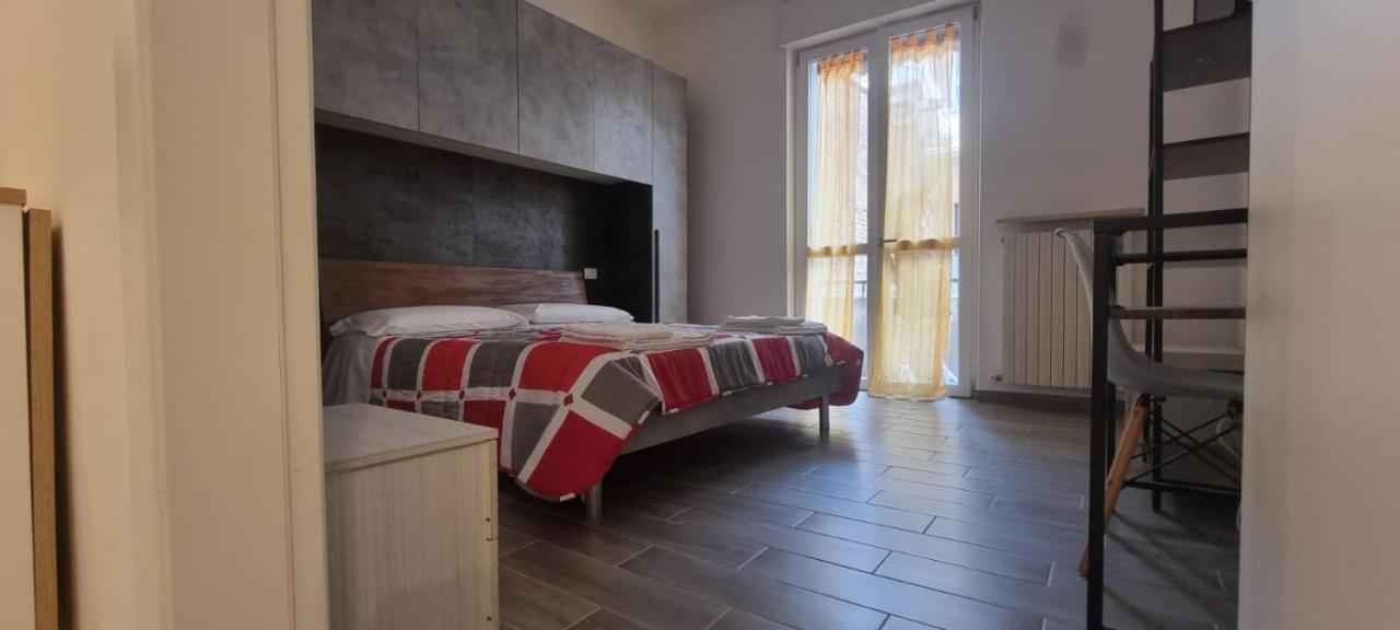 Casa Roma Apartment เปียเชนซา ภายนอก รูปภาพ